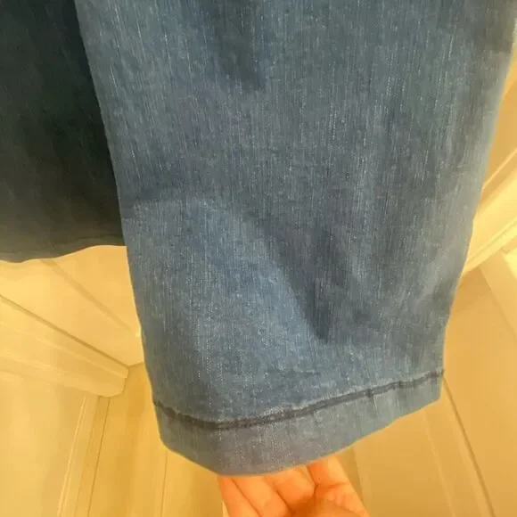 High Waisted Boot Cut Dark Wash Jeans | Size: 6 - Picture 8 of 10